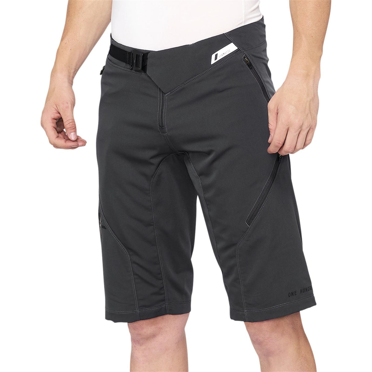 100% Airmatic Shorts - Charcoal - US 28 [MPN: 40021-00014]