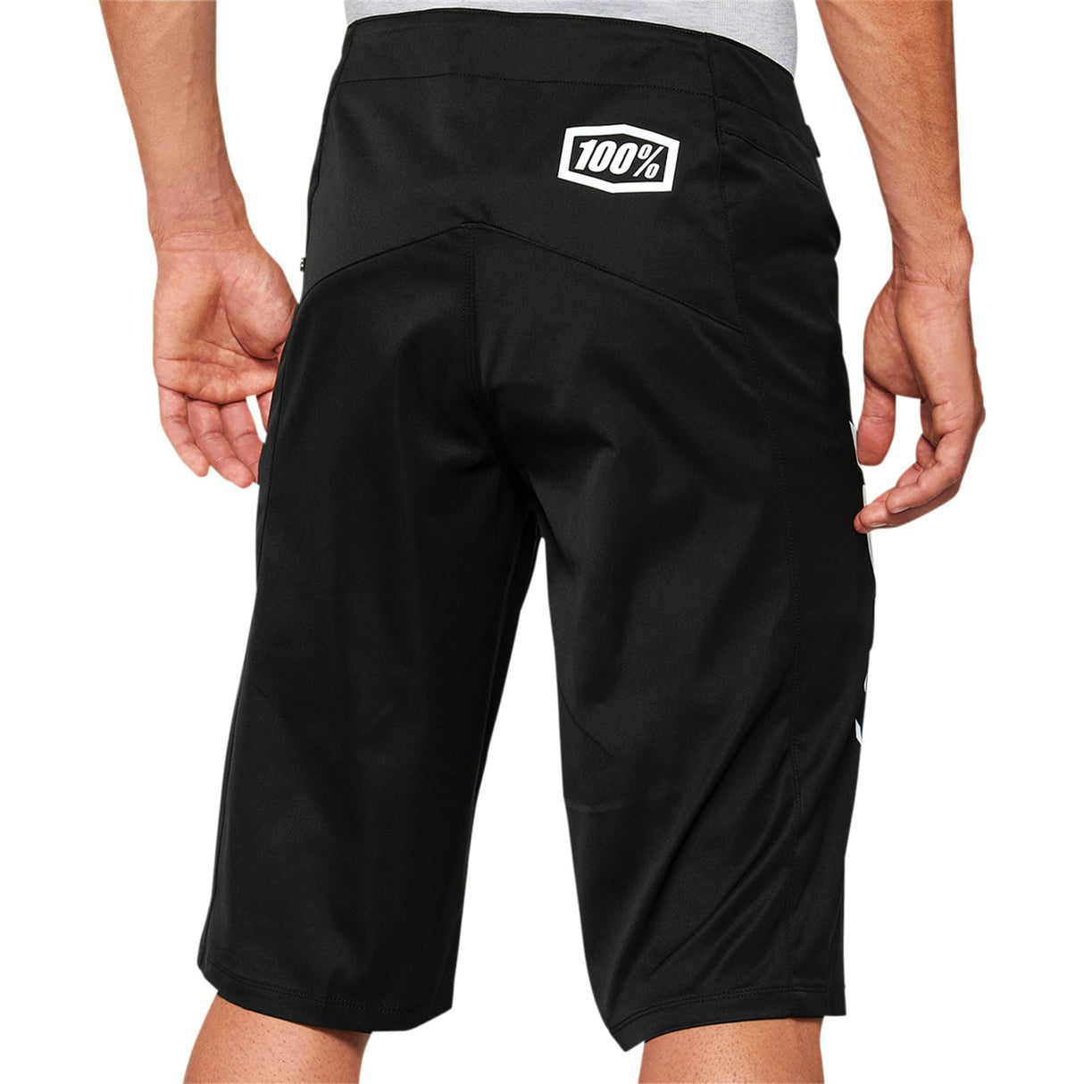 100% R-Core Shorts - Black - US 32 [MPN: 40007-00002]